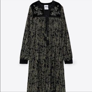 Zara black and gold kimono